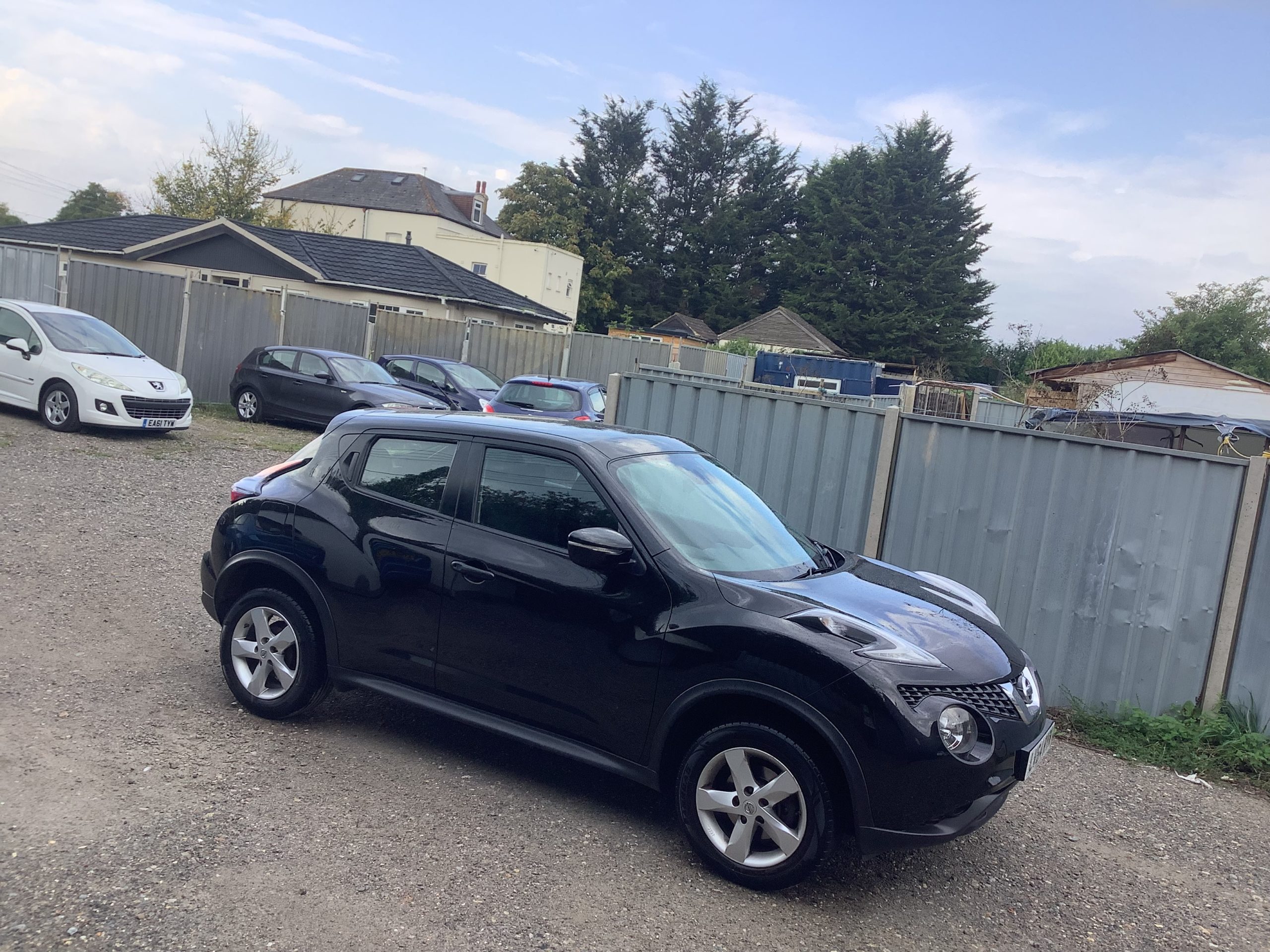 Nissan Juke Visia (2014) 1.6 Visia SUV 5dr Petrol Manual Euro 5 (94 ps)